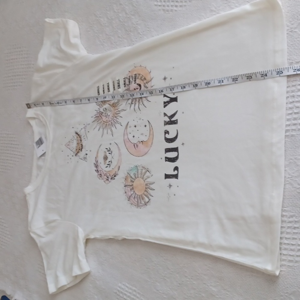 Lucky t-shirt NWT Small - Picture 5 of 6
